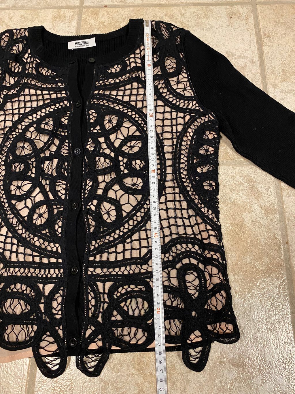 Moschino Cheap and Chic Cardigan - Macramé Spitze - Schwarz/Puder-Nude, Gr.
36/38/40 (Neupreis circa 500 €).