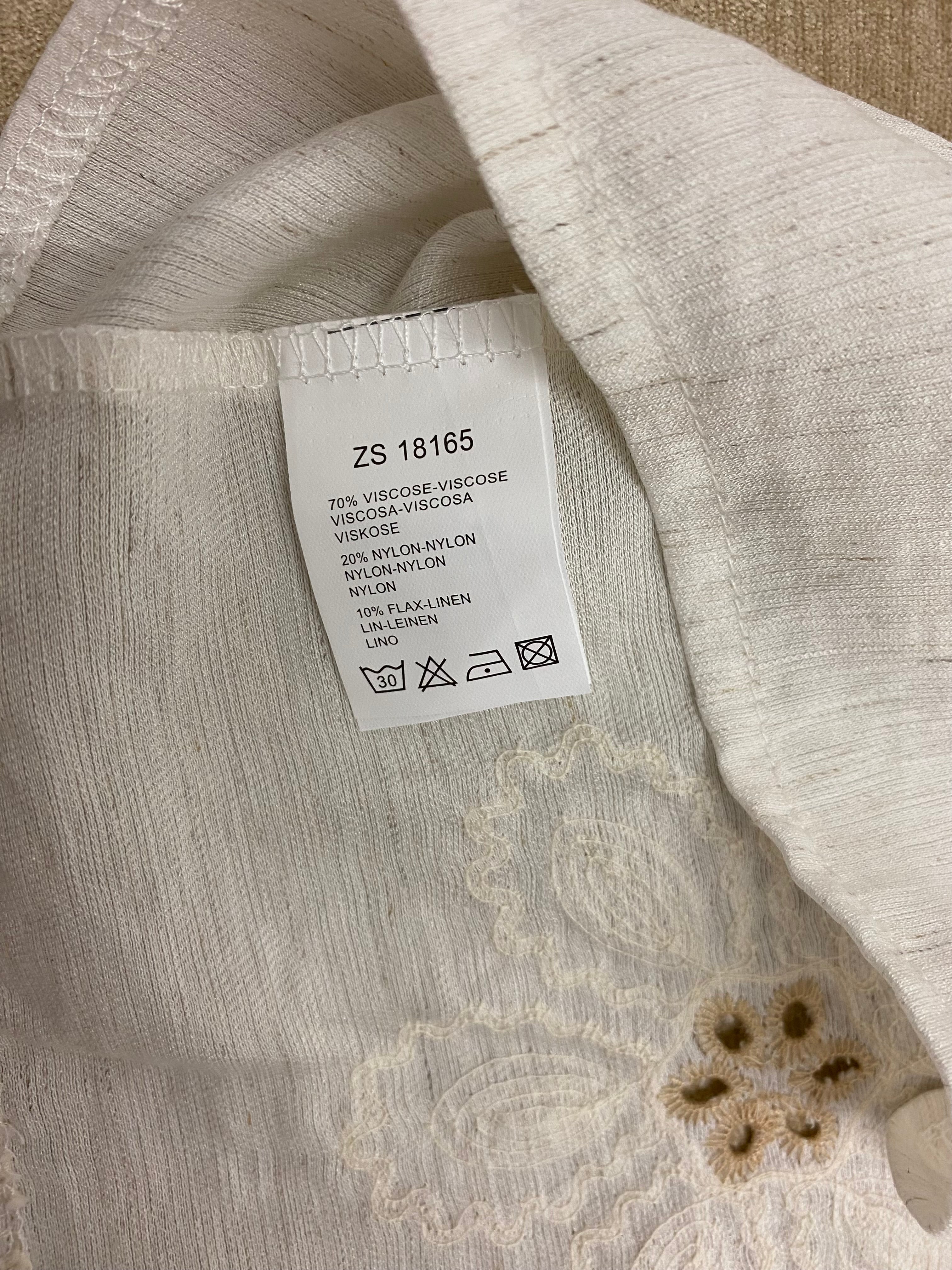 Bluse in Off-White/Creme mit floraler Stickerei – Einheitsgröße (38-42)