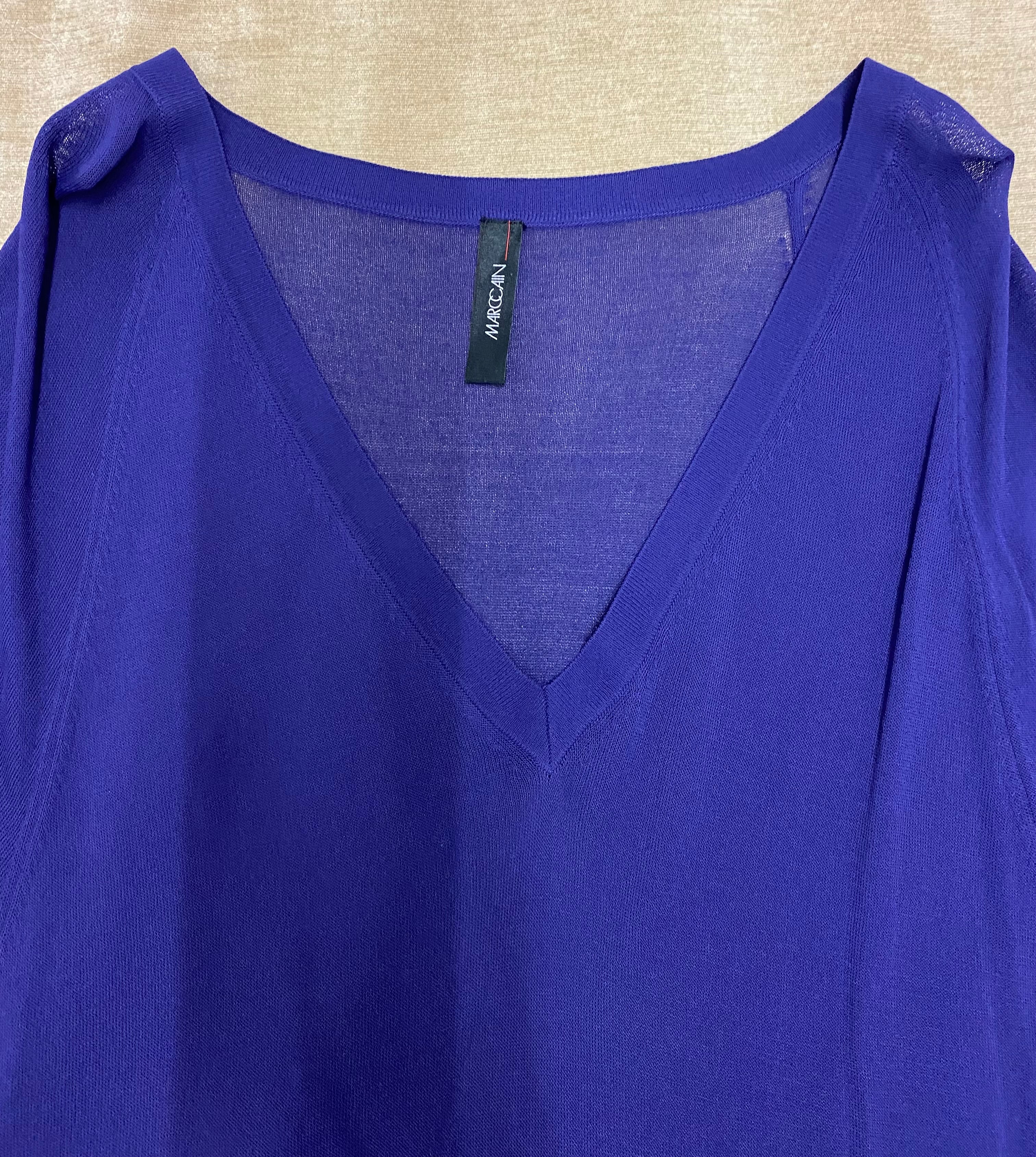 Sportliches Marc Cain Long-Shirt in leuchtendem Royalblau , V-Ausschnitt, Oversize, wie neu