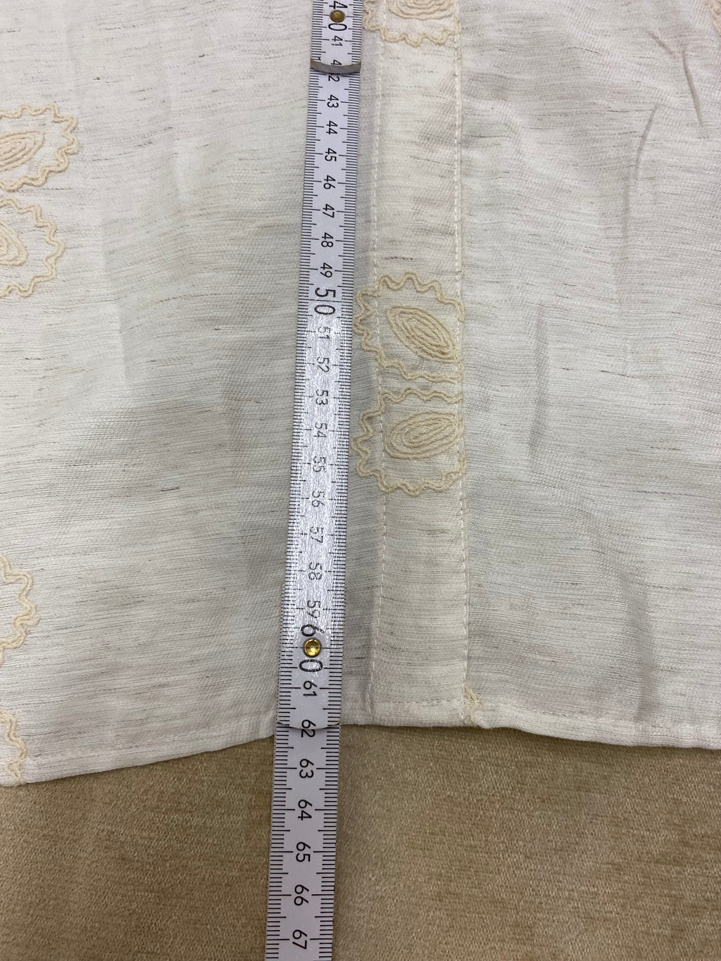 Bluse in Off-White/Creme mit floraler Stickerei – Einheitsgröße (38-42)
