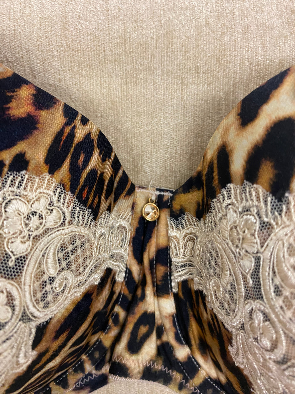 Wunderschönes Lingerie-Set von Éprise de Lise Charmel (Leo-Print) Gr 80 D (Etikett 80E).