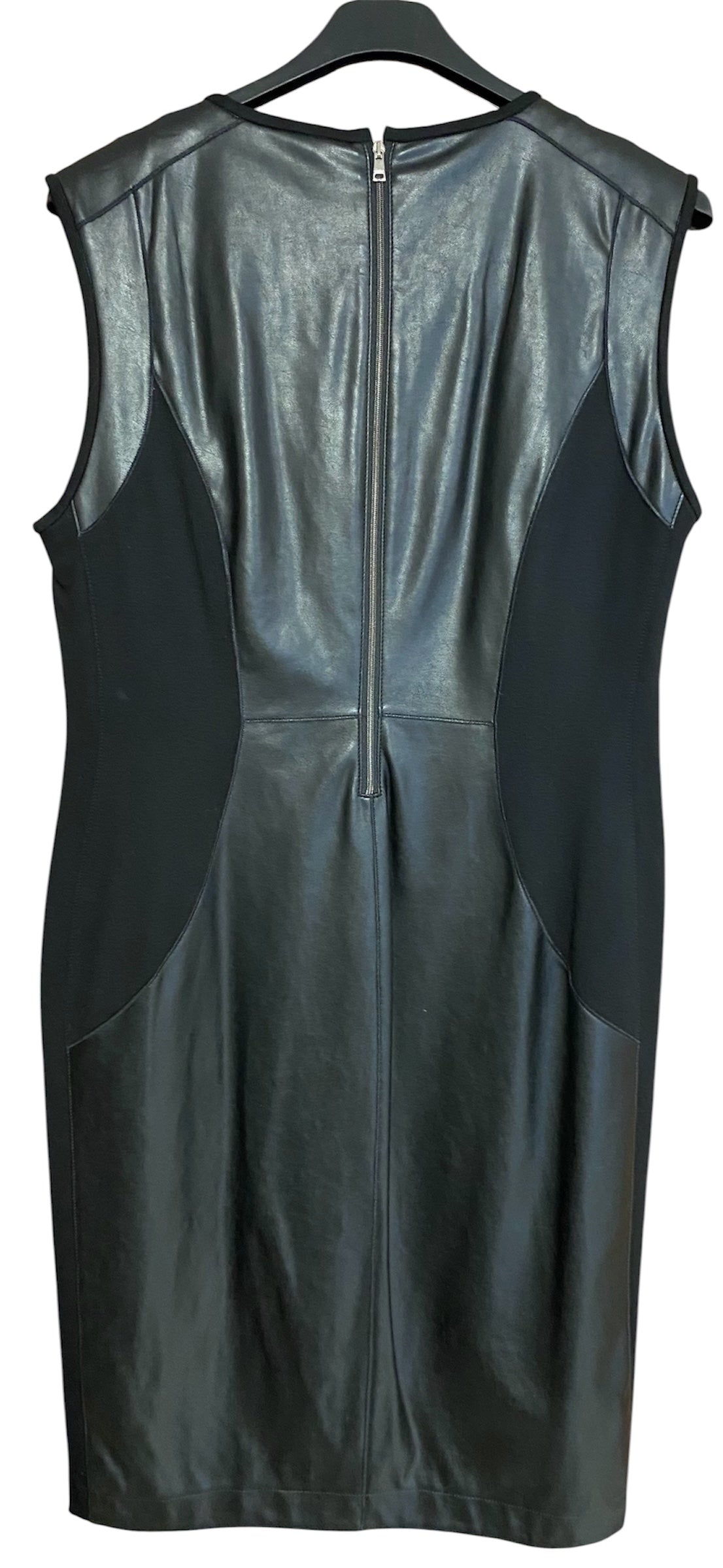 Marc Cain Etui-Kleid N4 (Gr. 40) Schwarz, Leder-Optik,  Materialmix, Top Zustand (Neupreis 349 €)