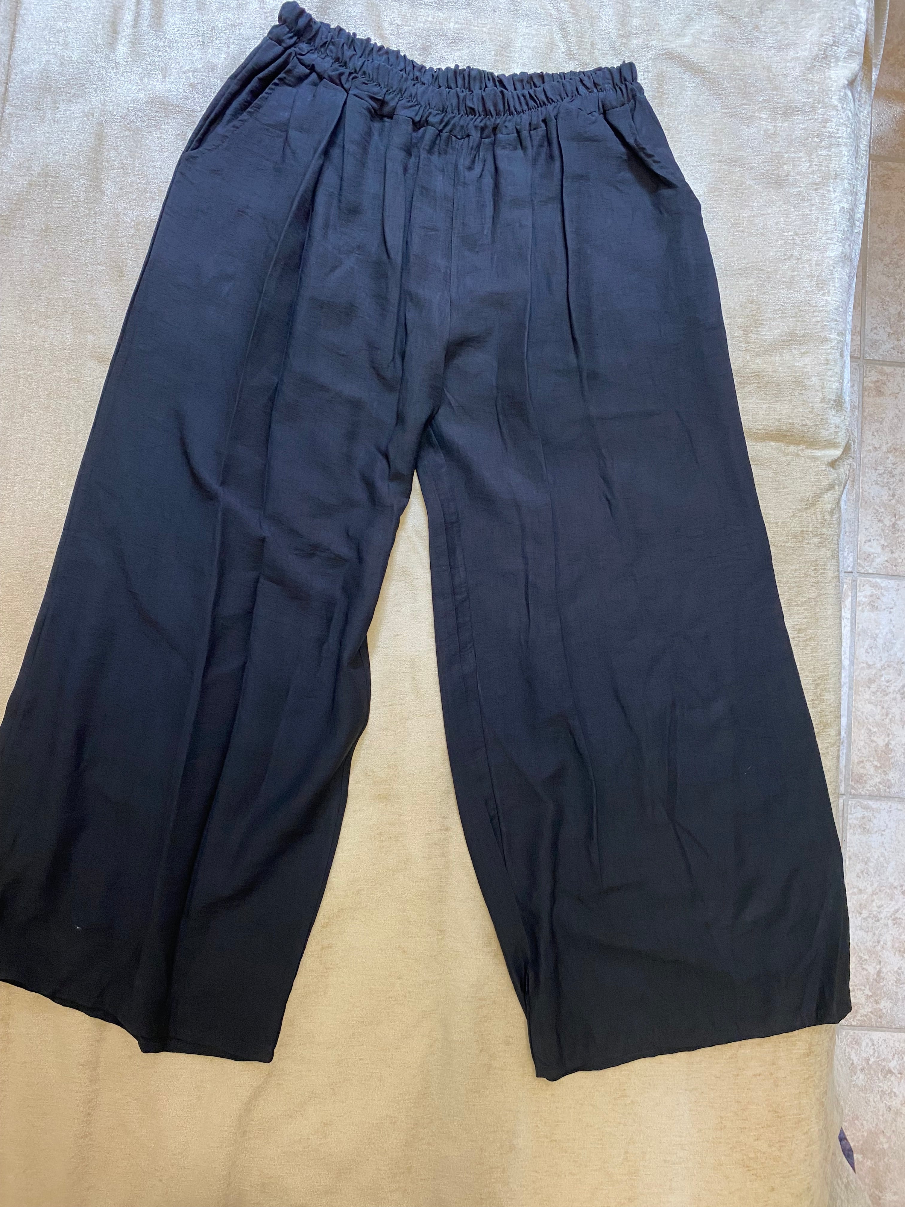 Traumhaftes luftiges, chices Oversize-Set in Schwarz XXXL– Lässige Eleganz für jede Größe!