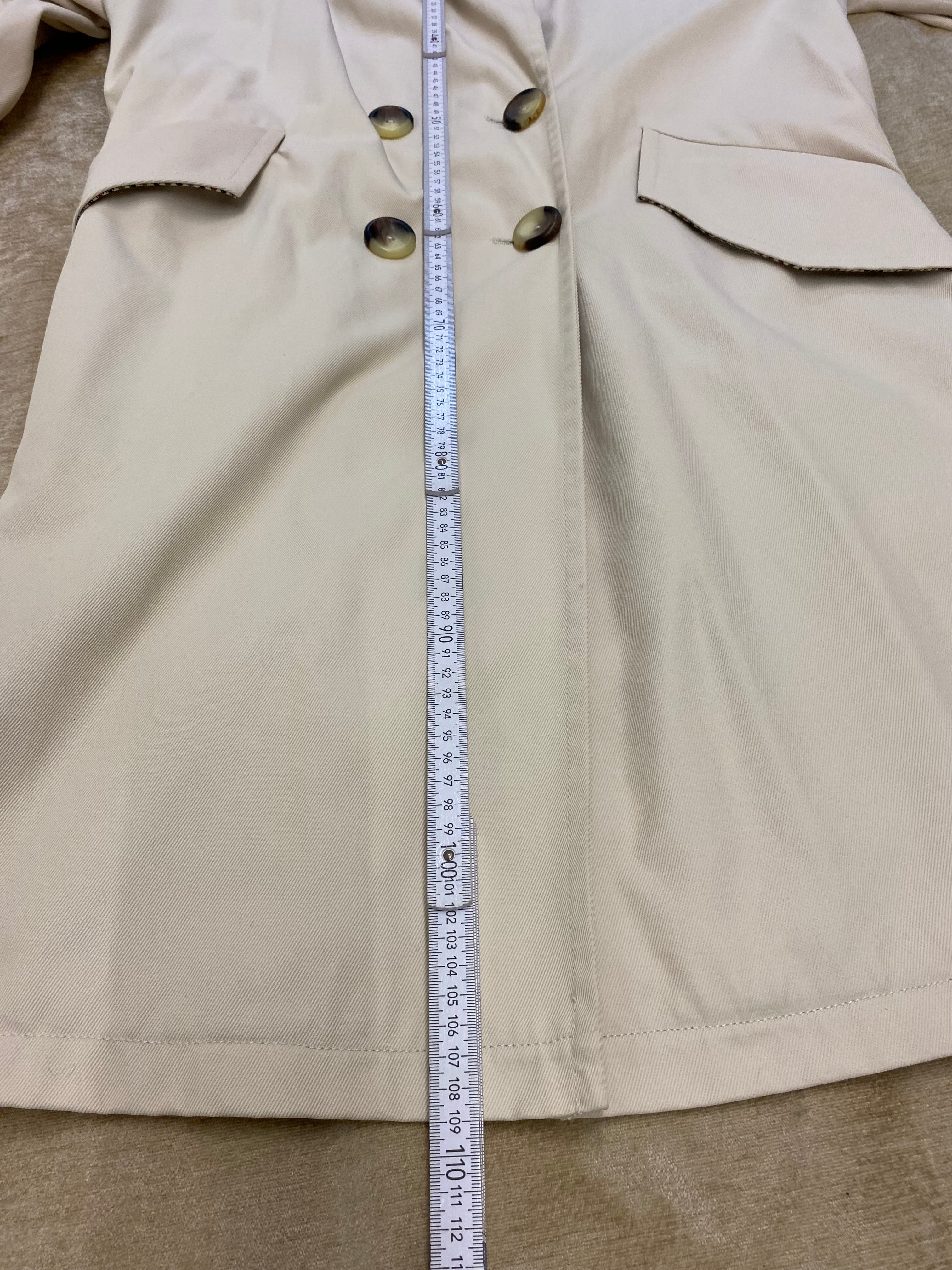 Neuer Zara Trenchcoat/Mantel, Ecru, Over-Size Größe L (38-52) ungetragen & besondere Details (Karo-Muster)