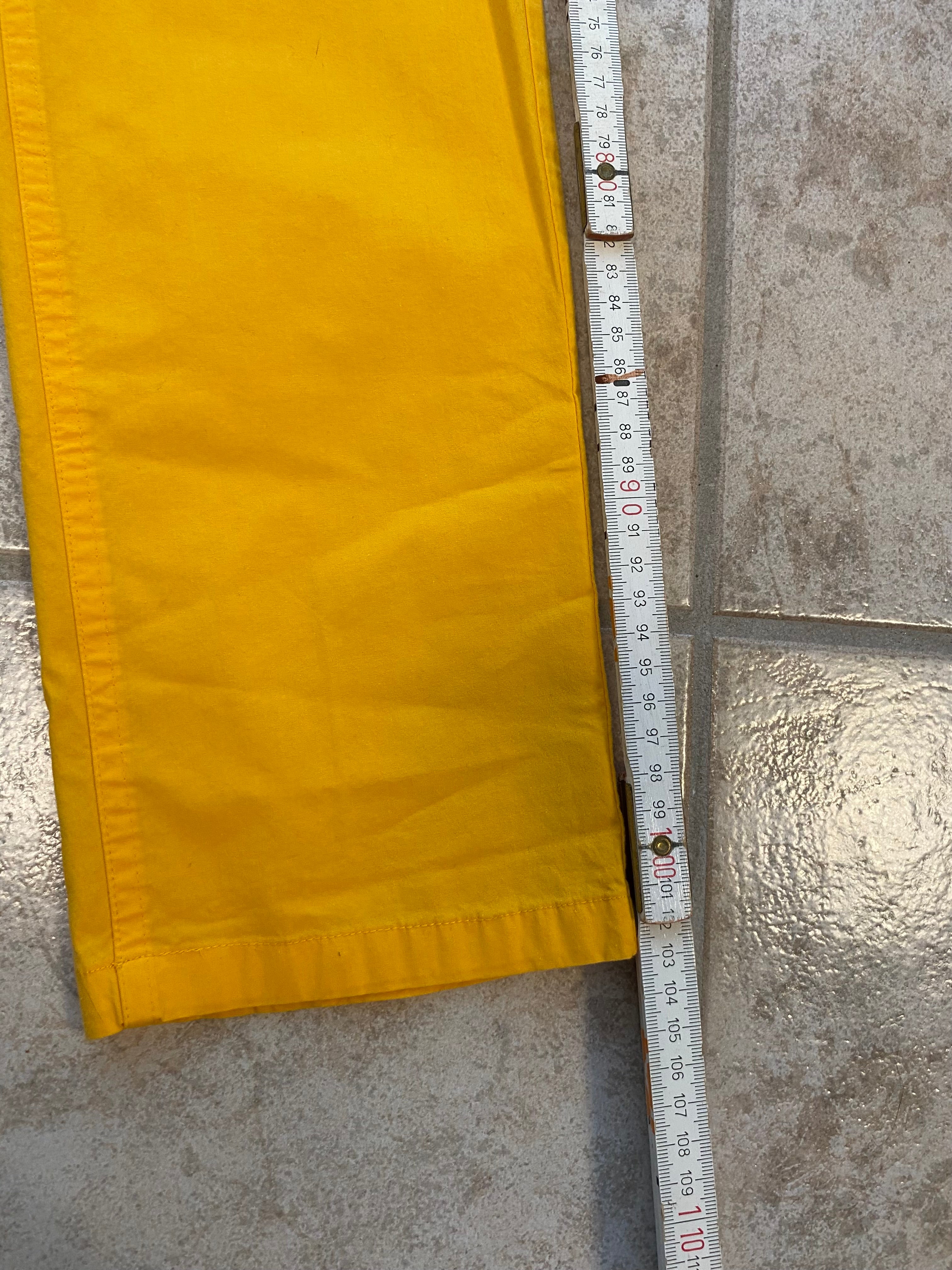 Stefanel Chino / Sommerhose in leuchtendem Maisgelb - Gr. 40, wie neu