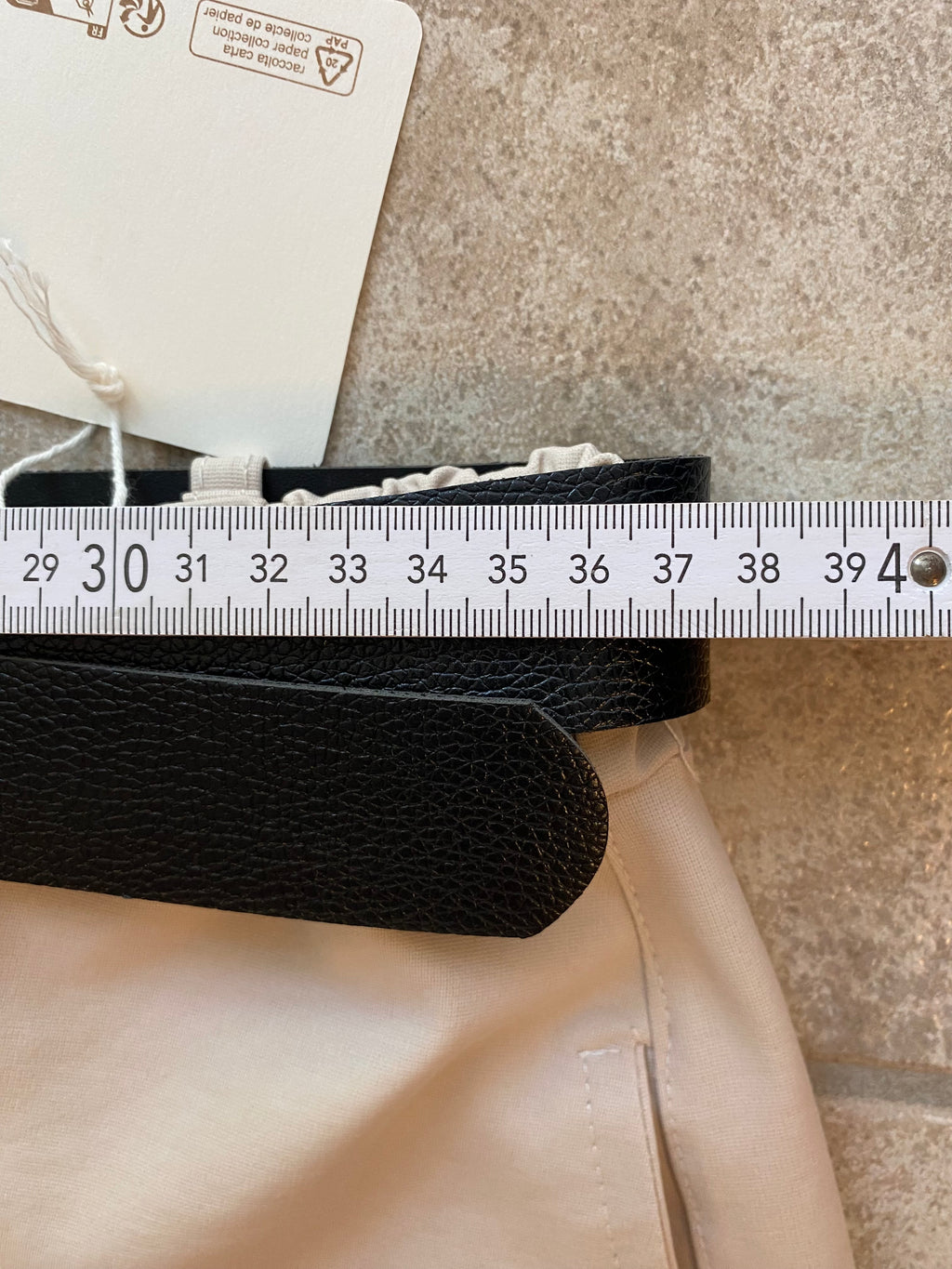 Ultra-Stretch High-Waist Hose im Clean-Look, stylisch und super angenehm auf der Haut, lockere Einheitsgröße (M/XL)