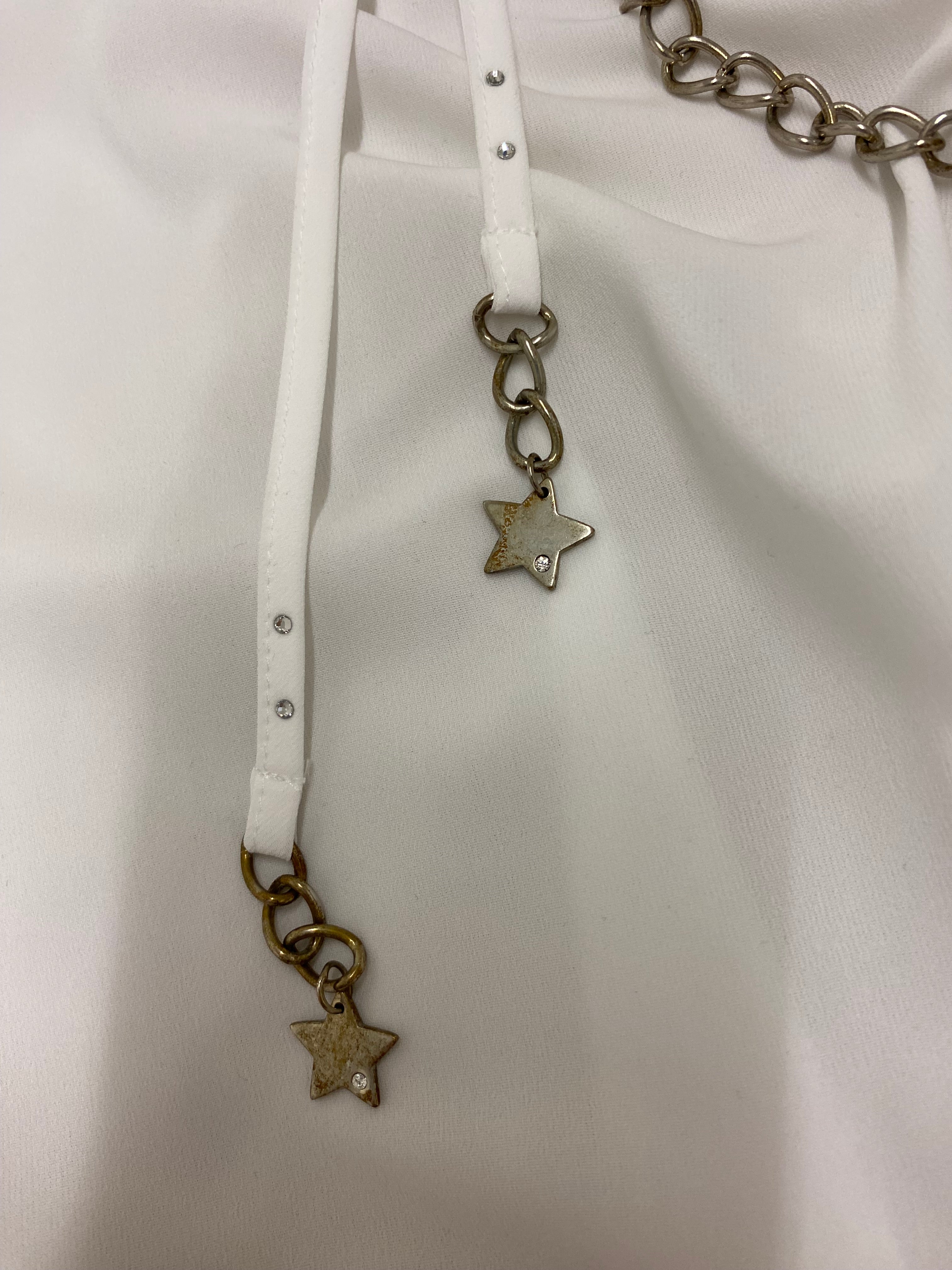 Exklusives, umwerfendes Top von Marlies Dekkers – Weiß mit Strass & Kettendetails