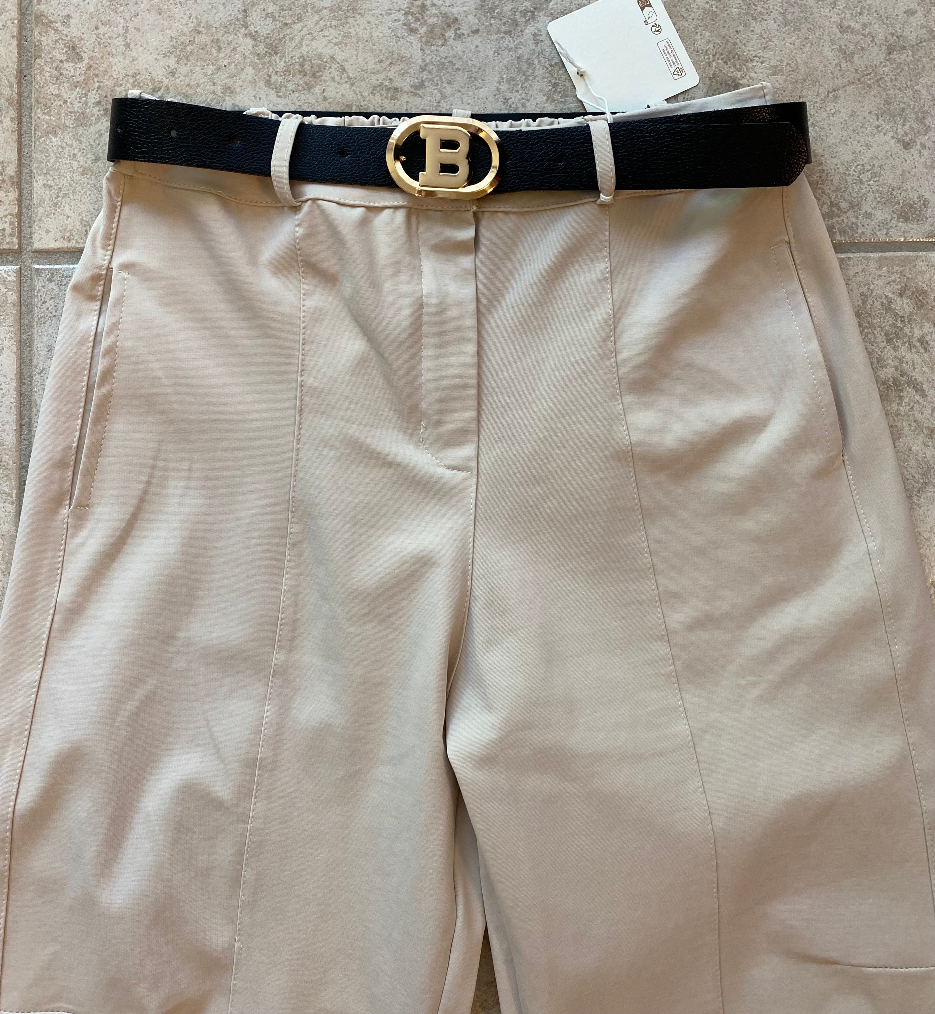 Ultra-Stretch High-Waist Hose im Clean-Look, stylisch und super angenehm auf der Haut, lockere Einheitsgröße (M/XL)