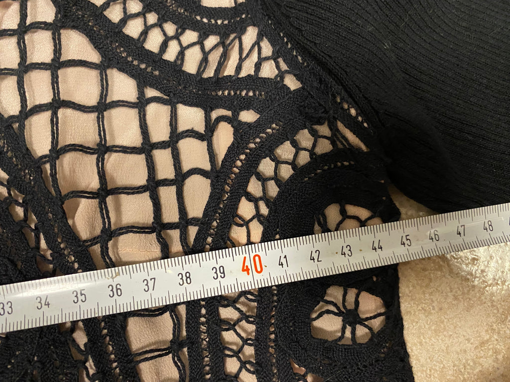 Moschino Cheap and Chic Cardigan - Macramé Spitze - Schwarz/Puder-Nude, Gr.
36/38/40 (Neupreis circa 500 €).