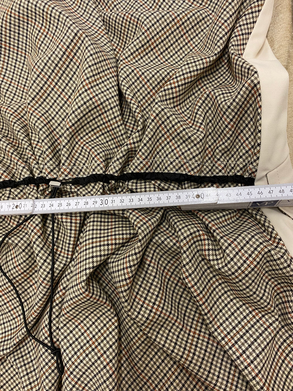 Neuer Zara Trenchcoat/Mantel, Ecru, Over-Size Größe L (38-52) ungetragen & besondere Details (Karo-Muster)