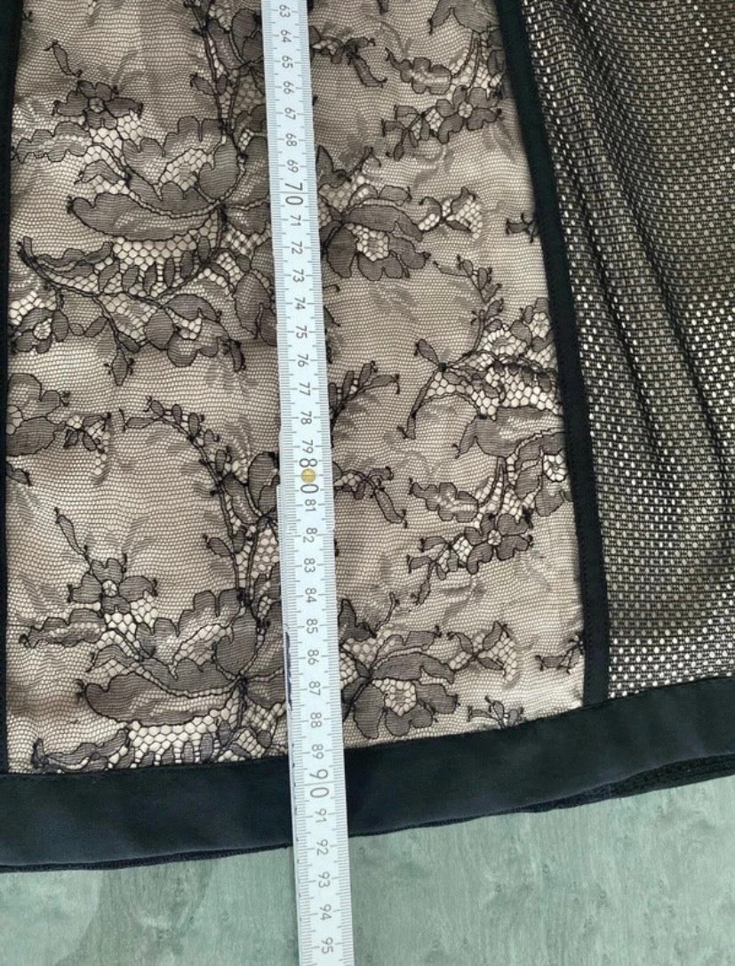 Marc Cain extravagantes Spitzenkleid Gr M in Schwarz- unterfüttert in Puder/Rosé, nude Look, neuwertig