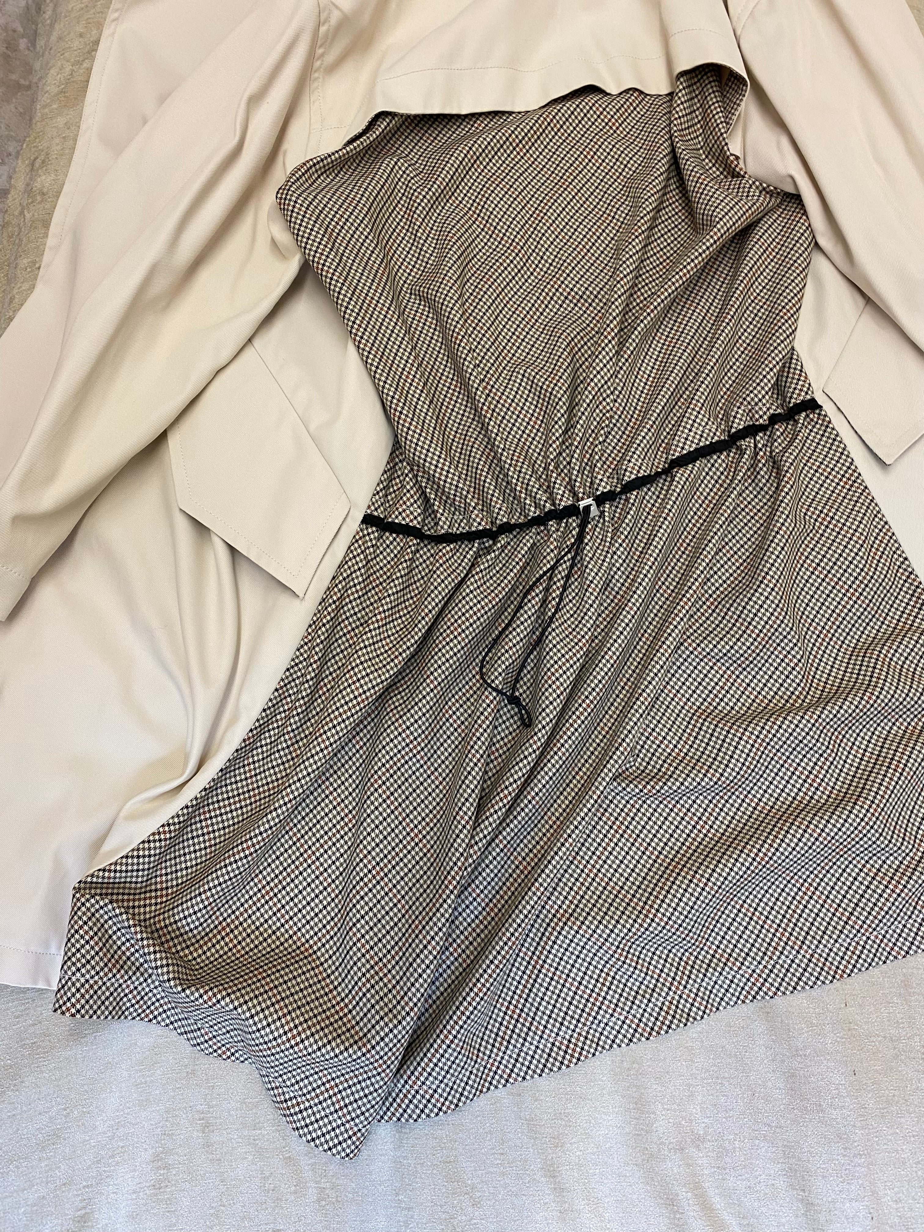 Neuer Zara Trenchcoat/Mantel, Ecru, Over-Size Größe L (38-52) ungetragen & besondere Details (Karo-Muster)
