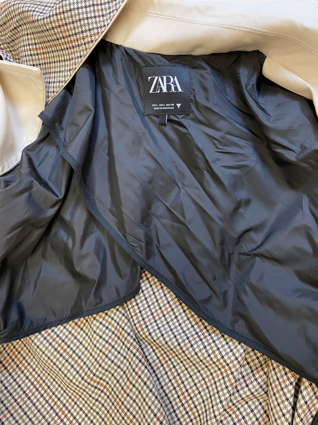 Neuer Zara Trenchcoat/Mantel, Ecru, Over-Size Größe L (38-52) ungetragen & besondere Details (Karo-Muster)