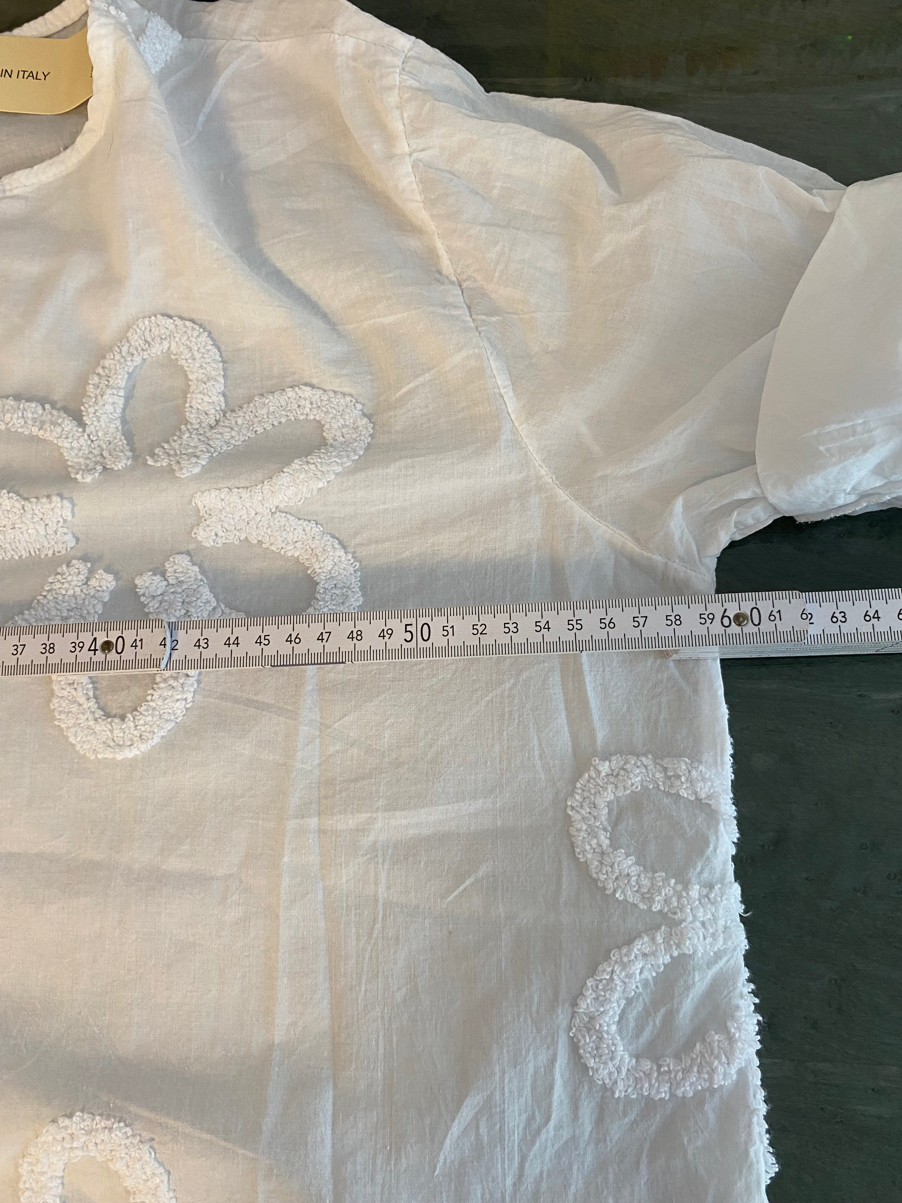 Romantische, pfiffige Baumwoll-Bluse in Weiß, locker geschnittene Einheitsgröße M/XL