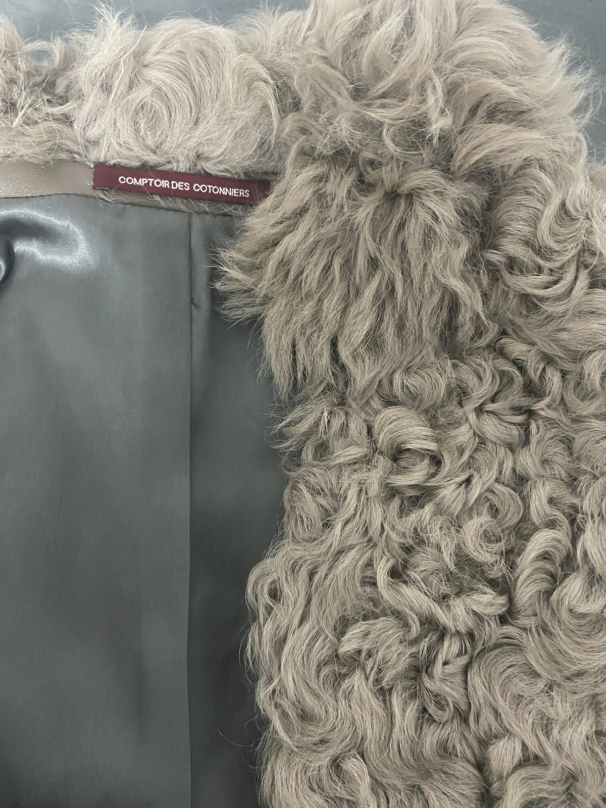 Neue Designer Lammfell Jacke von Comptoir des Cotonniers, Gr. 40